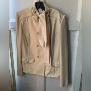 St. John Sport Chic Cream Women's Blazer with Gold Buttons/also scarf/belt